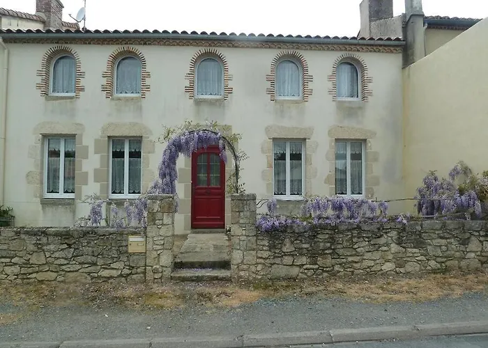 De La Sevre Saint-Amand-sur-Sevre